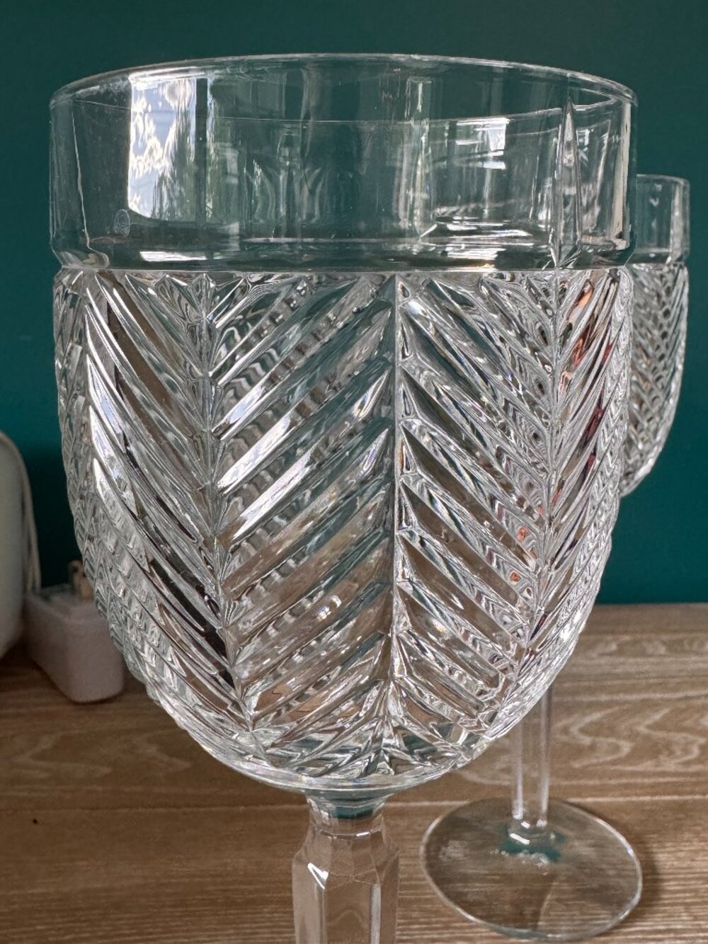 Refined! Ralph Lauren Crystal Herringbone Wine Glass Set of 4 - RARE! - Picture 4 of 4